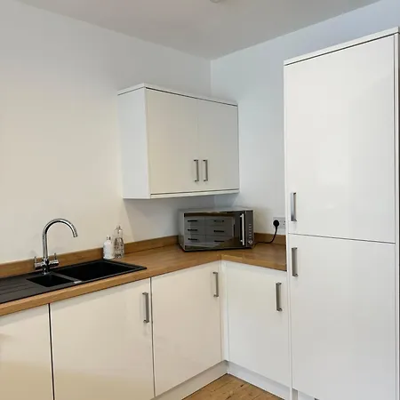 The Ravens Inn, 4 - Bed, Sleeps 6, Pets Welcome *