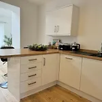 The Ravens Inn, 4 - Bed, Sleeps 6, Pets Welcome *