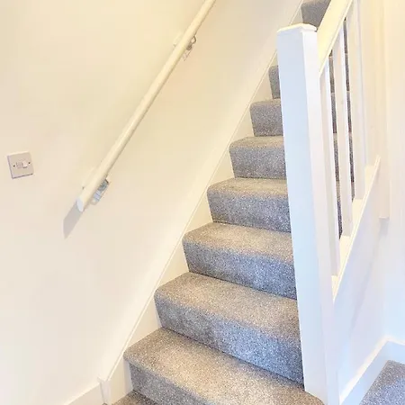 Semesterbostad The Ravens Inn, 4 - Bed, Sleeps 6, Pets Welcome *