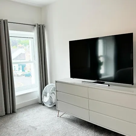 The Ravens Inn, 4 - Bed, Sleeps 6, Pets Welcome Holiday home Ulverston