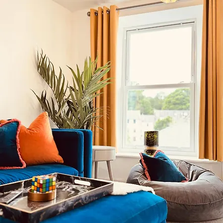 Semesterbostad The Ravens Inn, 4 - Bed, Sleeps 6, Pets Welcome Ulverston