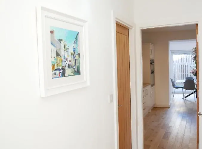 The Ravens Inn, 4 - Bed, Sleeps 6, Pets Welcome * Ulverston