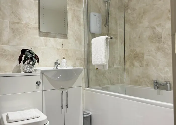 The Ravens Inn, 4 - Bed, Sleeps 6, Pets Welcome Ulverston