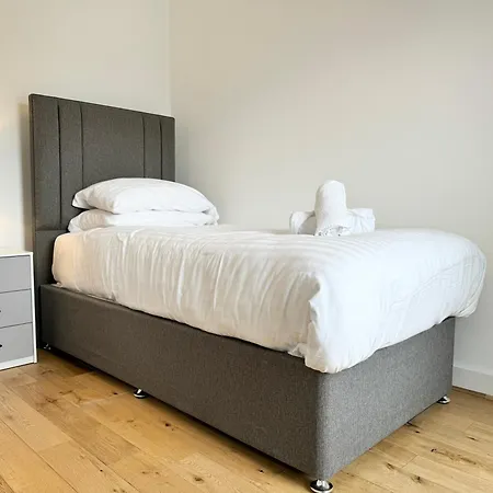 The Ravens Inn, 4 - Bed, Sleeps 6, Pets Welcome